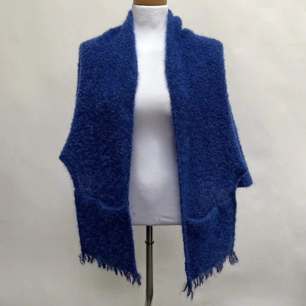Cusbendale Women's Shawl Sweater Blue Mohair‎ Wool Blend Made in Ireland